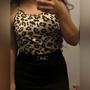 Cute cheetah top !!!🤎